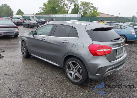 2015 Mercedes-Benz Gla 250 4Matic z USA, uszkodzony, nr VIN WDCTG4GBXFJ120523